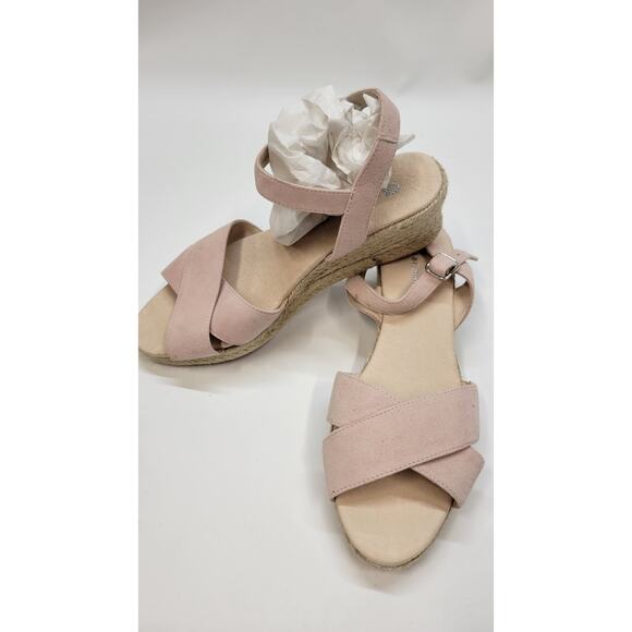 Eric Michael Ashley Sandals, Nude Size 8.5 - Picture 3 of 10